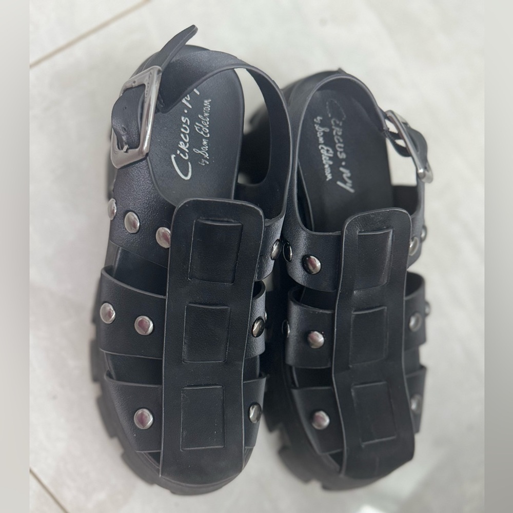 Circus by Sam Edelman Black, studded, platform Sandals size 8.